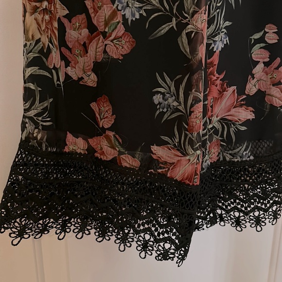 Bebe multi color fall floral print lace jumpsuit-NWOT - Picture 5 of 5